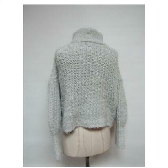 ✨ Cozy Cropped Mock Neck Sweater✨ - Picture 5 of 5